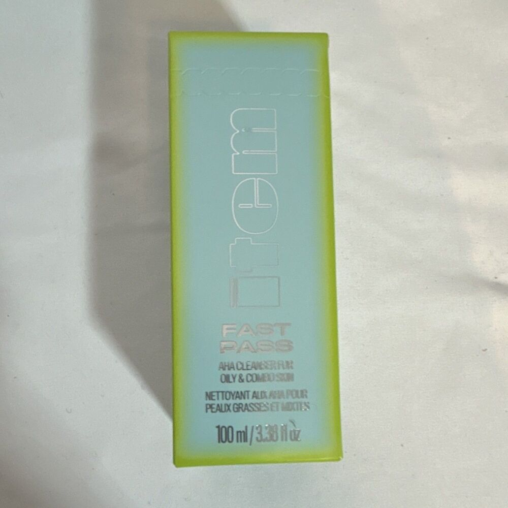 Item Beauty Fast Pass AHA Cleanser for Oily & Combo Skin 100ml